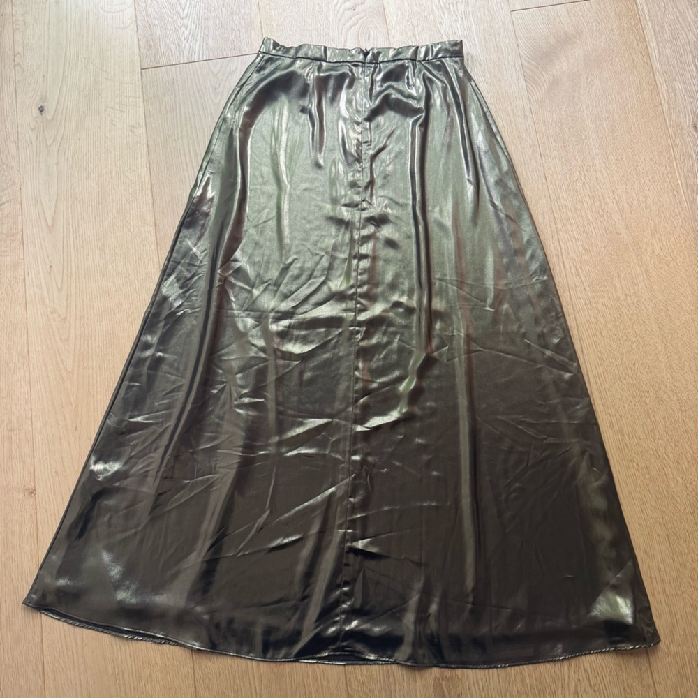 ARITZIA WILFRED METALLIC GOLD FOIL SATIN MIDI  SKIRT - 2 - Picture 3 of 9